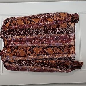 New Hailey & Co Blouse sz large